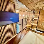 Estudio Nuevo! Al Lado Del Metro L1 L4 L5