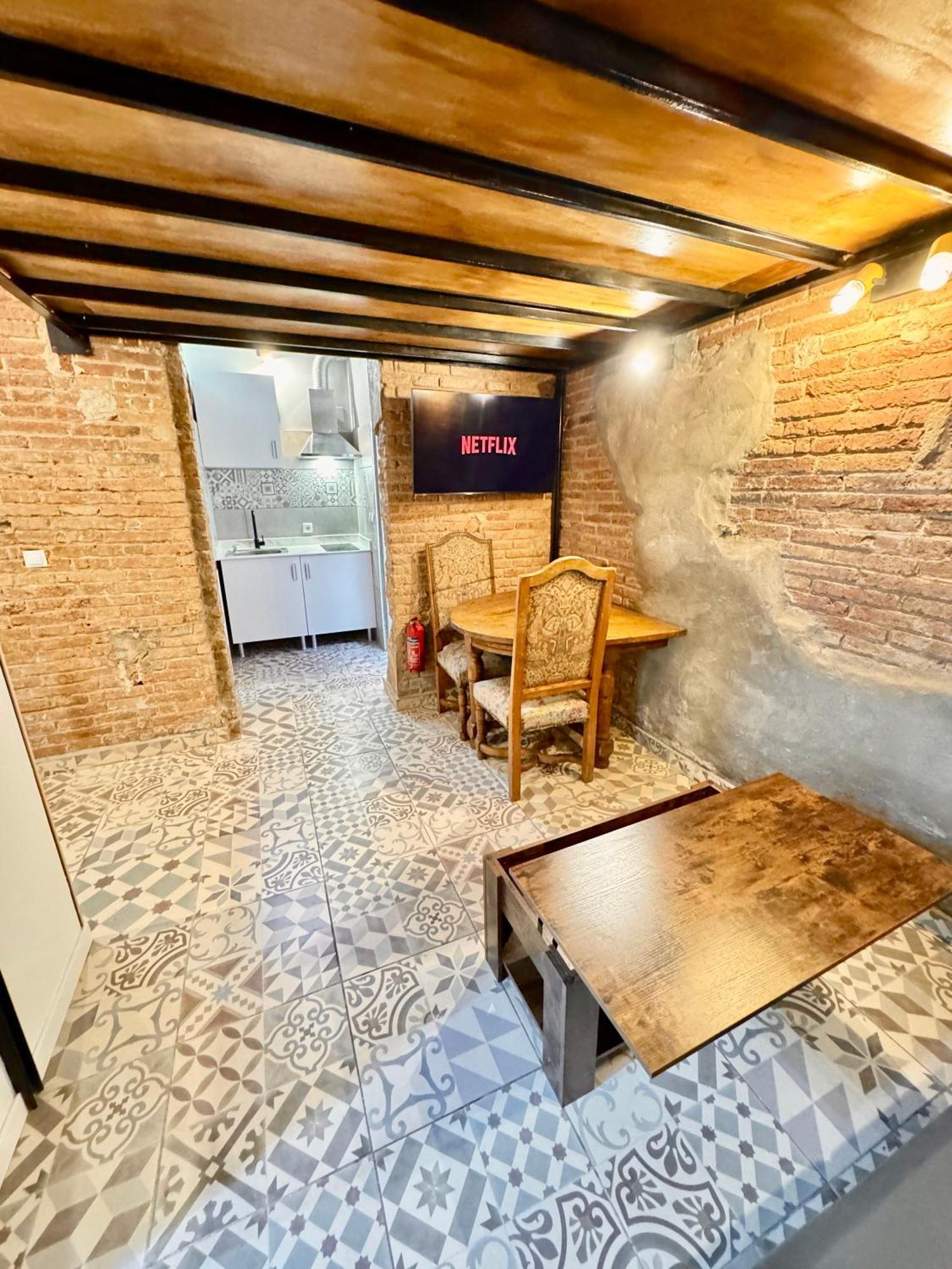 Apartment Estudio Nuevo! Al Lado Del Metro L1 L4 L5